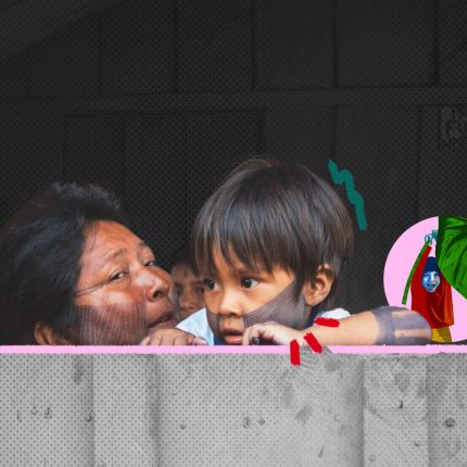 Crianças da Amazônia são as que mais têm direitos básicos negados: na imagem, uma família indígena olha através de uma janela. A foto possui intervenções de rabiscos e colagens coloridas.