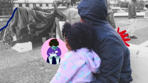 Crianças em situação de rua: na imagem, duas crianças de costas olham para uma cabana construída em uma calçada. As crianças estão coloridas enquanto o fundo da imagem está em preto e branco. A foto possui intervenções de rabiscos e colagens coloridas.
