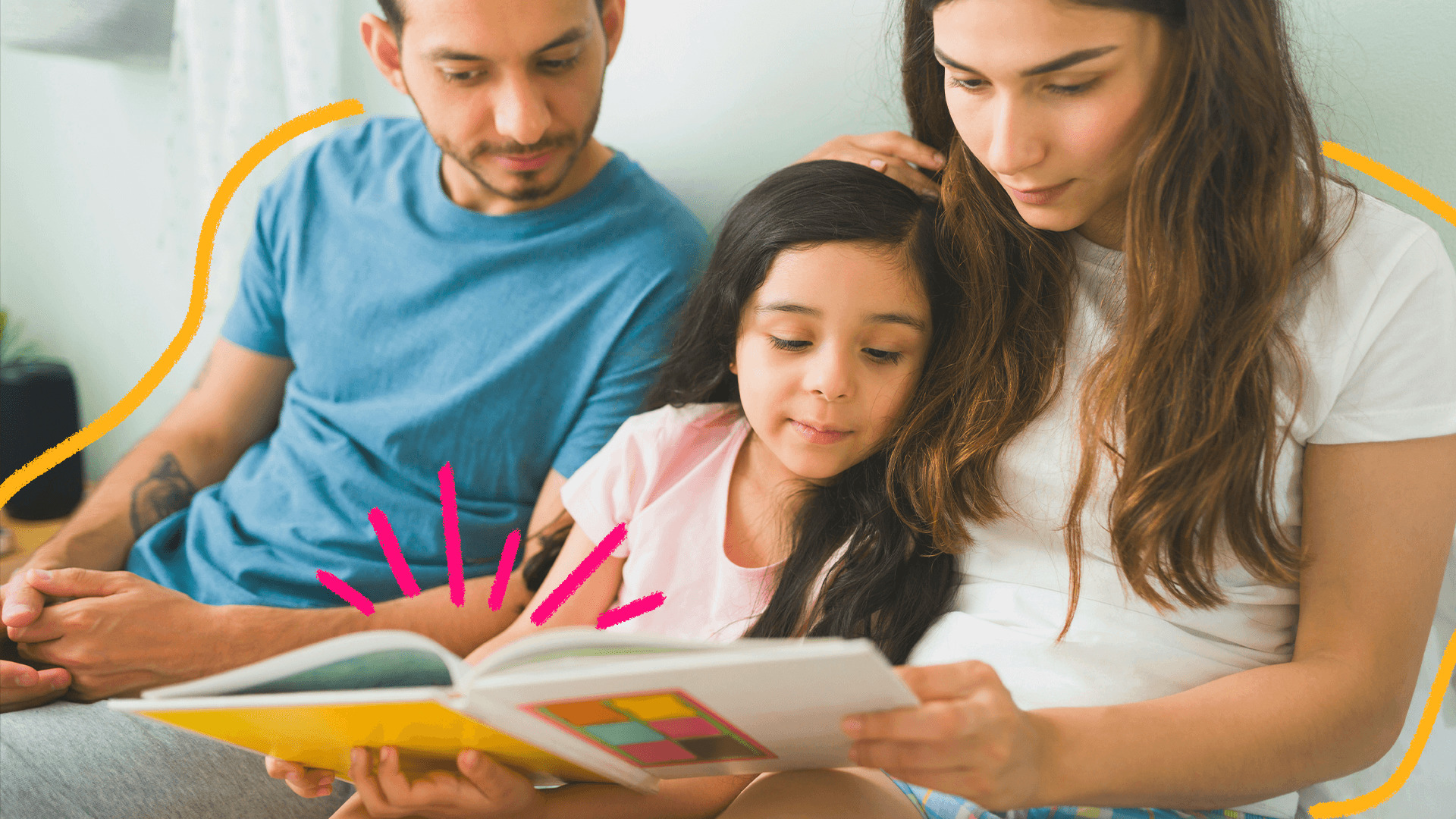 Imagem de capa para matéria sobre educação antirracista mostra uma família composta de homem, mulher e menina brancos, sentados no sofá lendo livros.