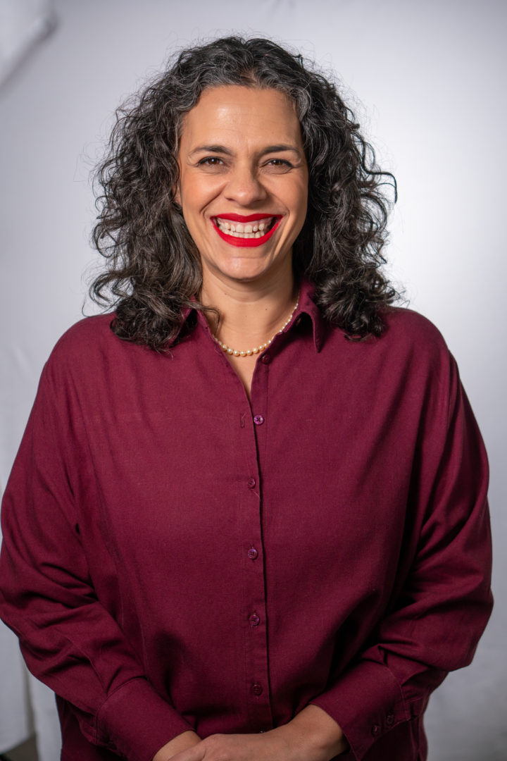 A vereadora de São Paulo Marina Bragante fala sobre como a eleição de mulheres impacta as políticas públicas.