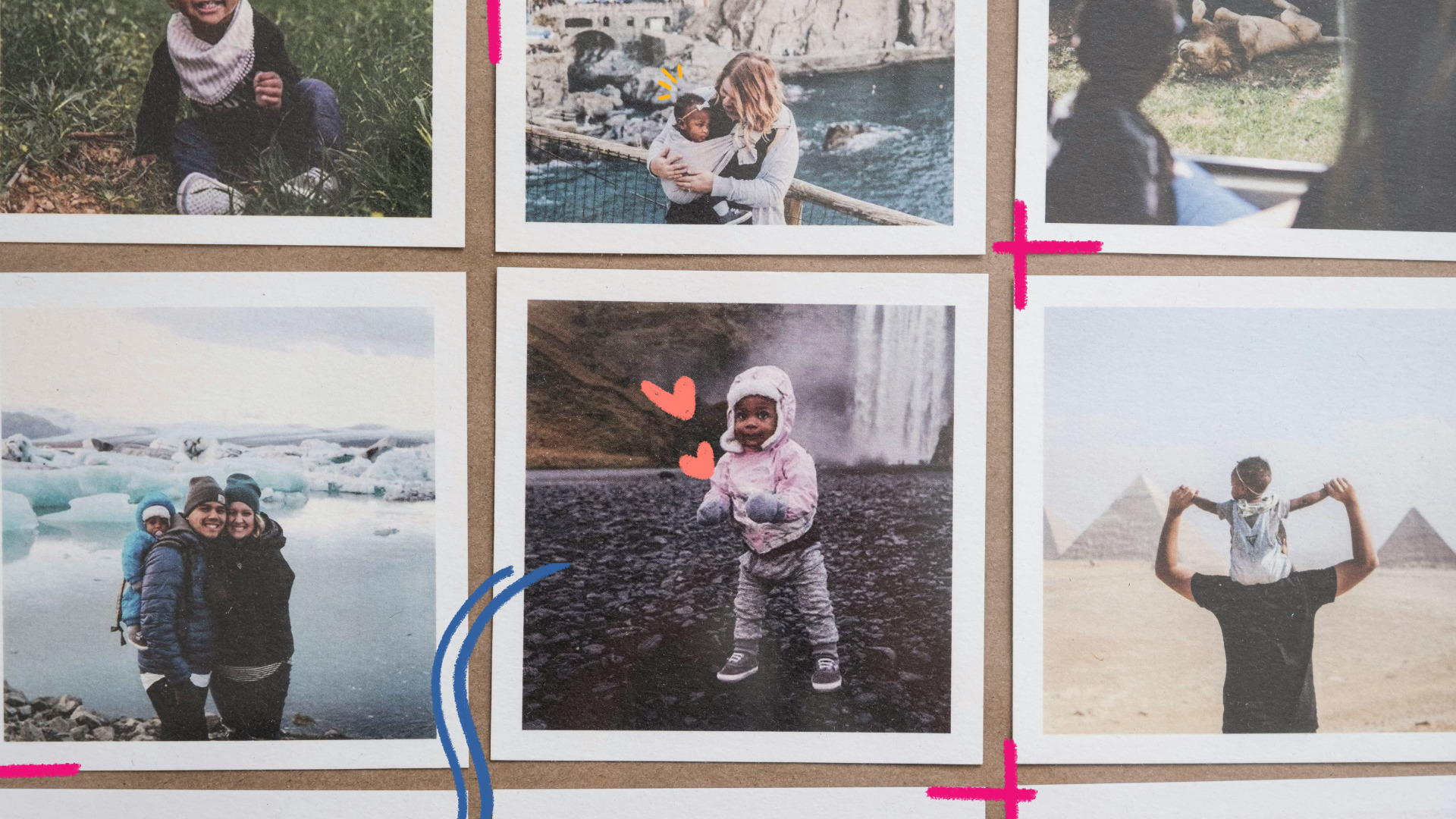Colagem com fotografia de crianças e famílias em viagens e momentos ao ar livre, organizadas como um álbum de memórias.